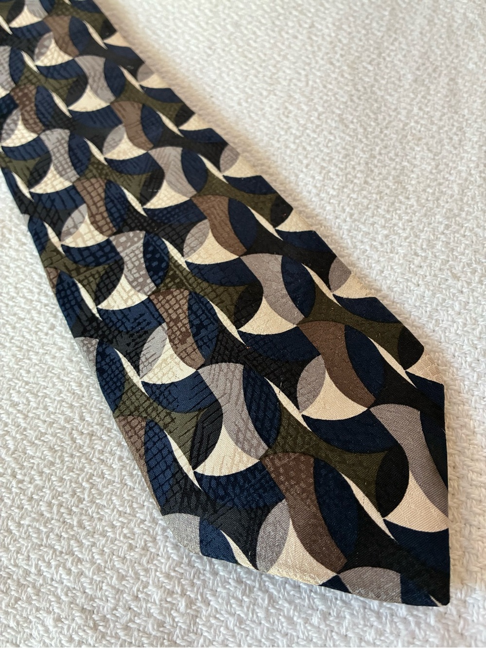 Gianfranco Ruffini 100% Italian Silk Tie in Navy, Olive, Brown, and Cream